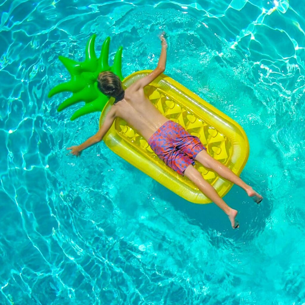 kid-on-pool-float